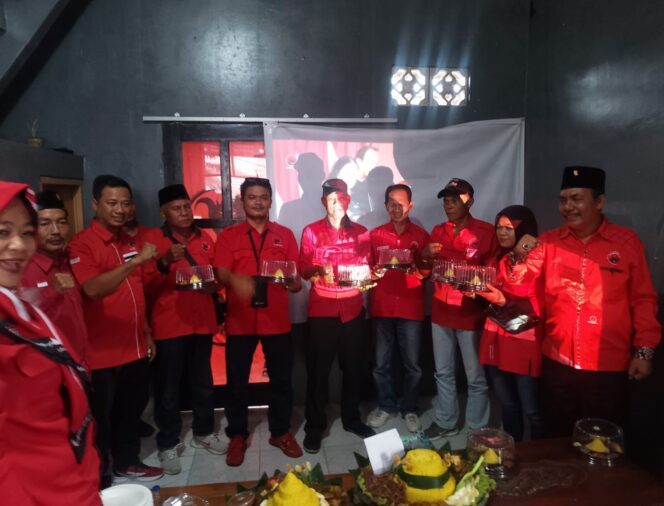 
					Tetap Solid, Kader PDIP Pandeglang Rayakan HUT ke 52