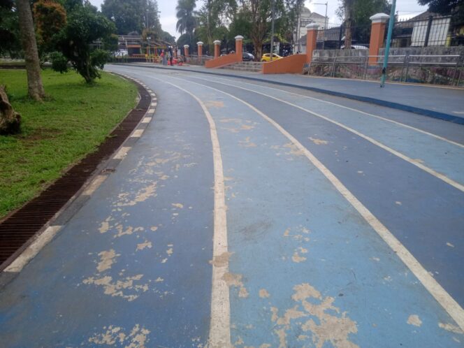 
					HMI Tuding Pembangunan Jogging Track Alun-alun Pandeglang Tak Sesuai RAB