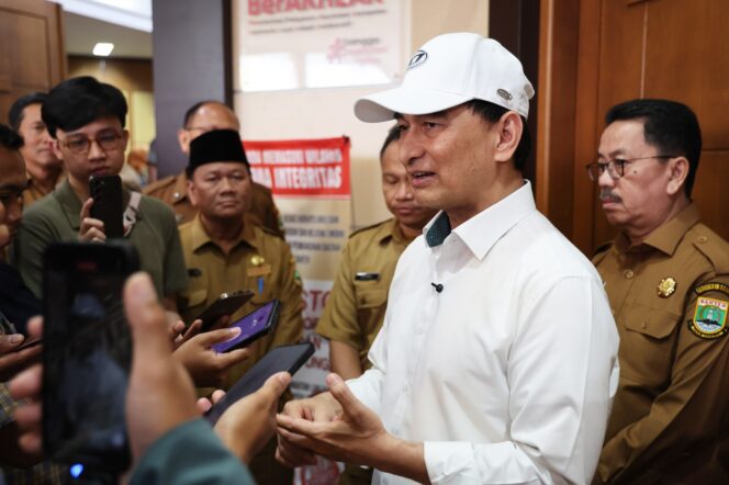 
					Wagub Banten Dimyati Natakusuma Dorong Percepatan Pembangunan