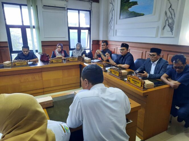 
					Komisi 4 DPRD Pandeglang Dorong Pemkab Alokasikan TPP Nakes RSUD Berkah