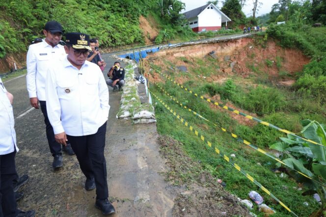 
					Pemprov Banten Akan Rehabilitasi Akses Menuju Wisata Negeri di Atas Awan